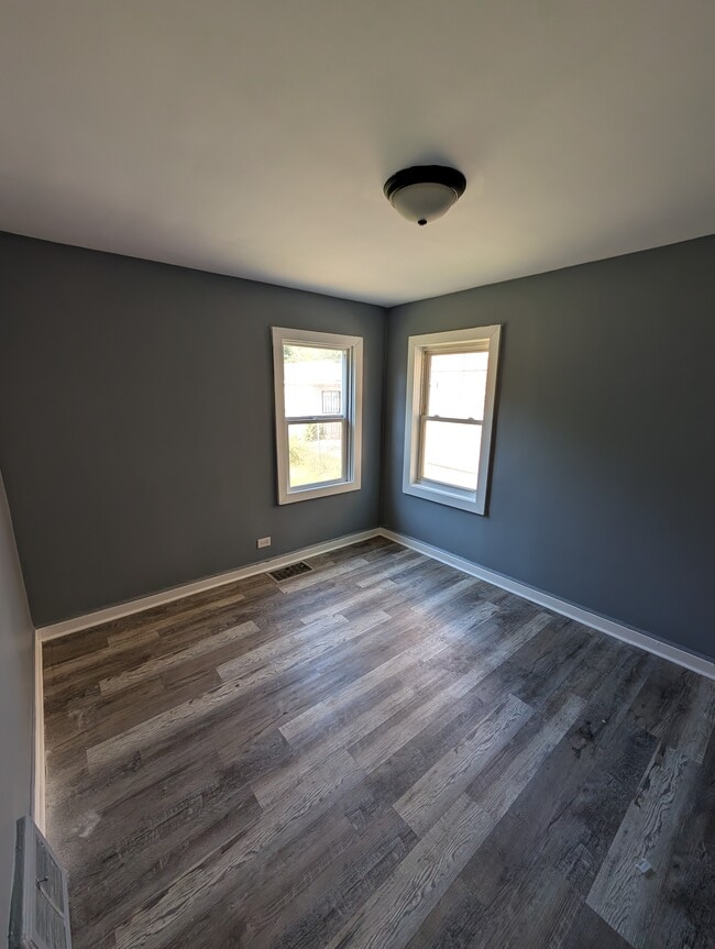 Photo - 846 Georgia St