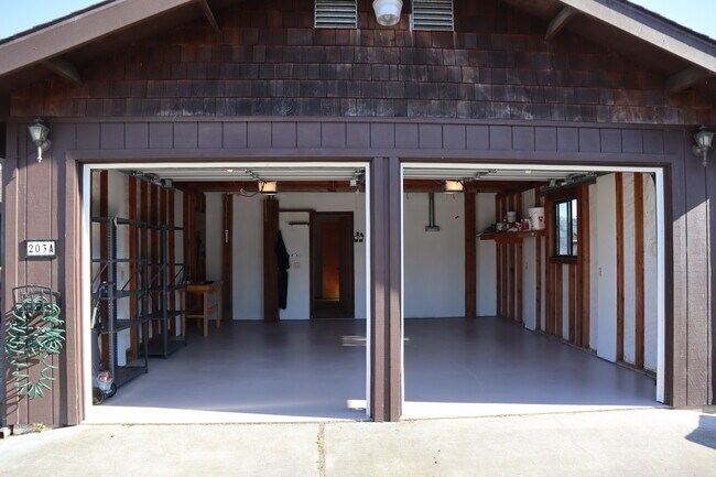 Photo - 203 Morning Sun Ave