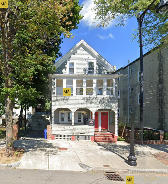 Building Photo - 678 Bennington St Rental