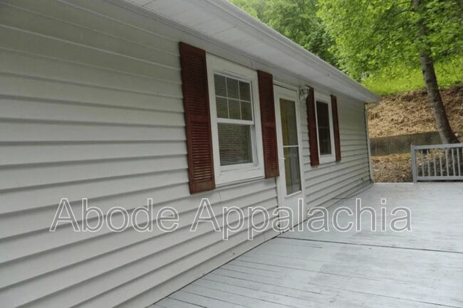 Photo - 124 Melvina Dr Unit #2