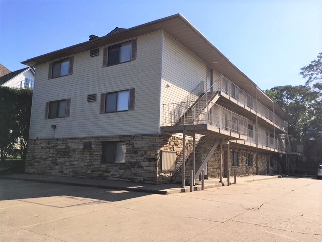 Photo - 650 S Johnson St