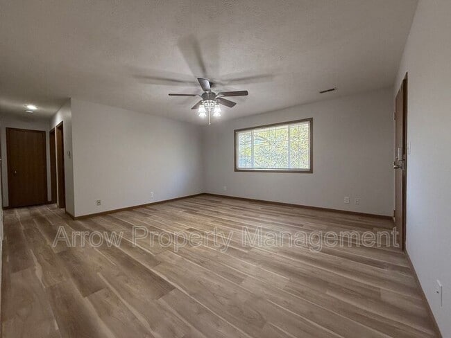 Photo - 535 Oak St Unidad 2