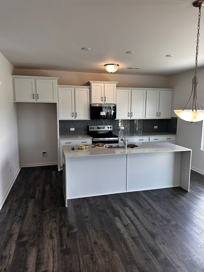 Photo - 242 Redondo Dr