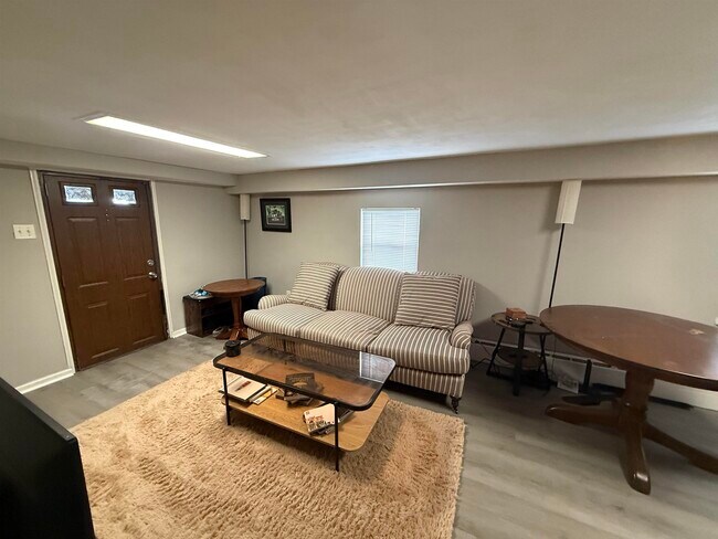 Photo - 105 N Richards Ave