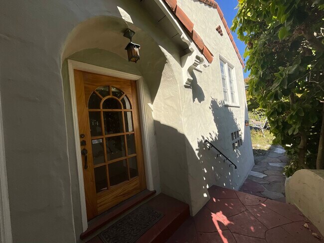 Photo - 1166 Shattuck Ave.
