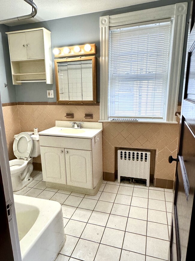 Photo - 505 Main St Unit 1