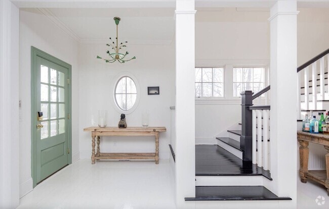 Building Photo - 147 Wainscott Harbor Rd Rental