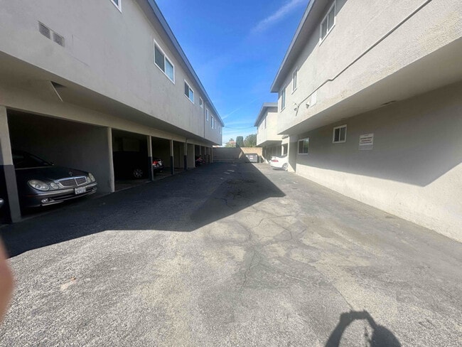 Photo - 24319 Narbonne Ave Unit H