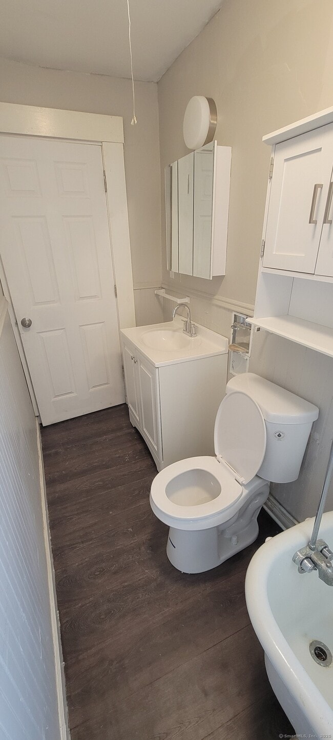 Photo - 480 West St