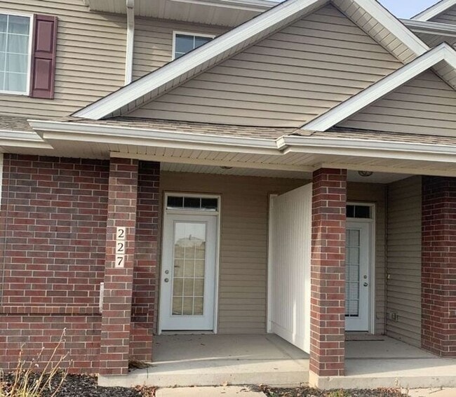 Building Photo - $1,850 | 3 Bedroom, 2.5 Bathroom Multi Floor Town Home | No Pets | Available for an August 1st, 2...
