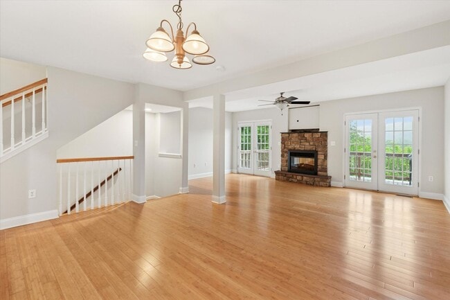 3B/4B Townhome in Phoenixville! - 3B/4B Townhome in Phoenixville!