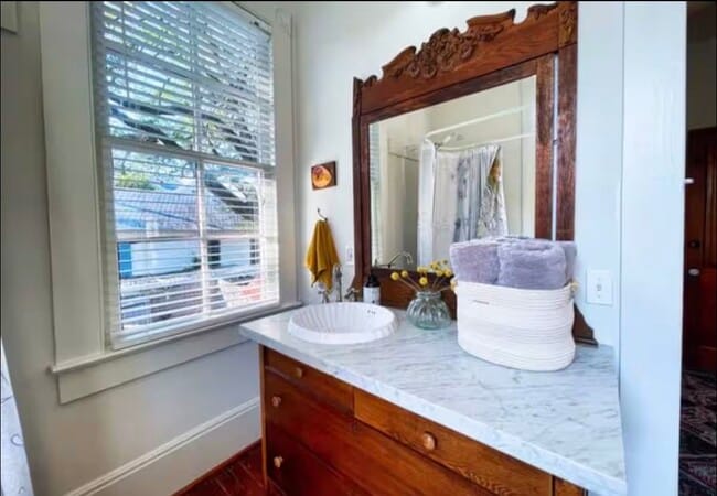 Building Photo - 2328 Avenue M