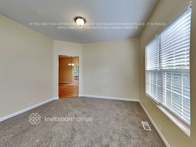 Photo - 717 Marjam Ln