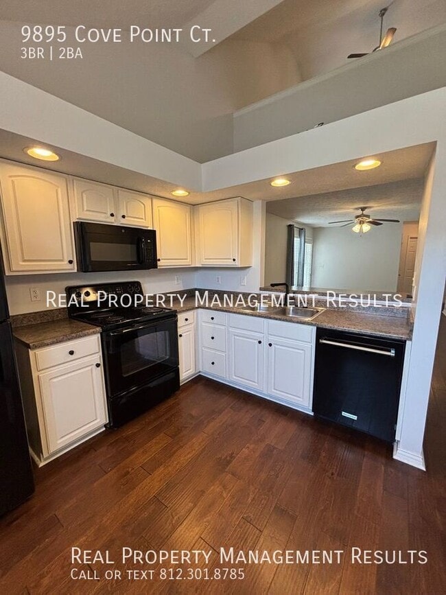 Photo - 9895 Cove Point Ct