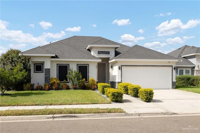 Building Photo - 13 Garden Ridge Ave