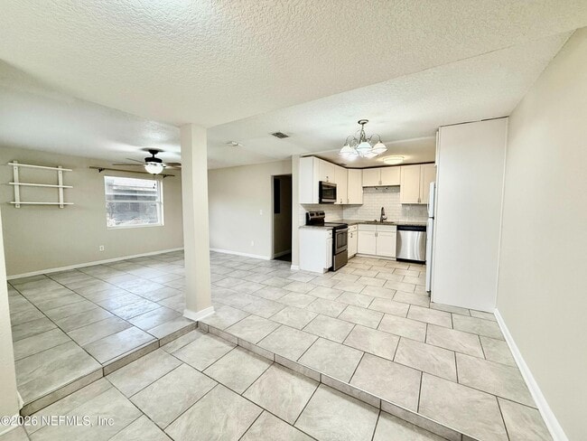 Photo - 1354 Stimson St