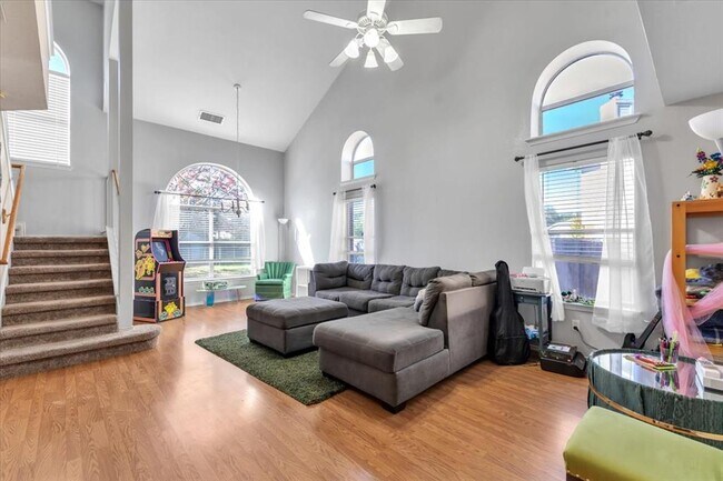 Photo - 403 Paso Fino Cove