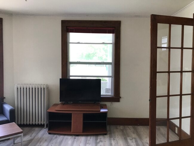 Photo - 111 Harvard Pl