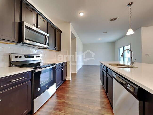 Photo - 2927 Rolling Acres Rd