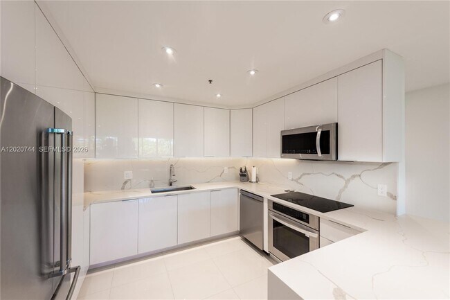 Photo - 251 Crandon Blvd Unit 227