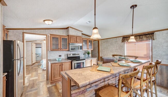 Photo - 1606 Ave Z