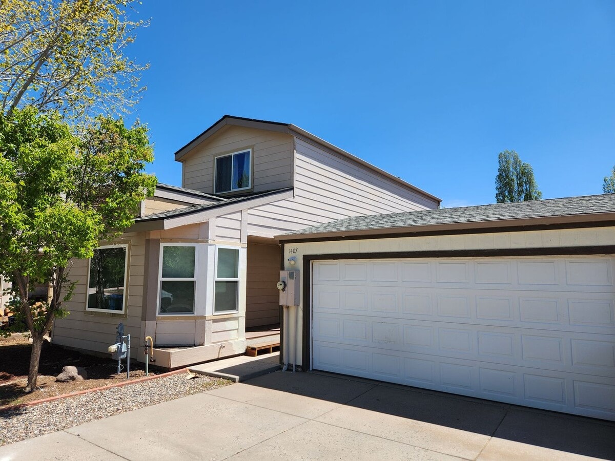 COMING SOON! Beautifully Remodeled Home Ne... - COMING SOON! Beautifully Remodeled Home Ne...