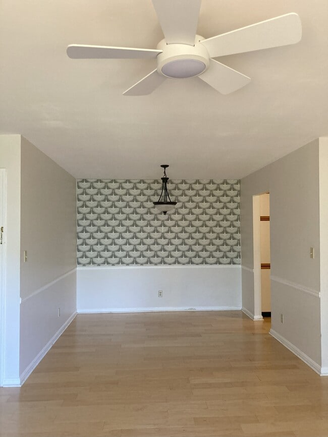 Building Photo - 321 Highwood Dr Unit 321 Highwood Drive