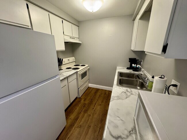 1444 State St Unit 7