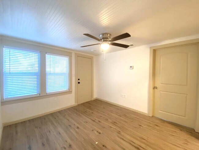 Photo - 2177 Weston Way