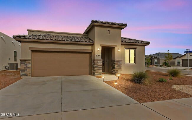 Photo - 824 Paseo Solar Dr