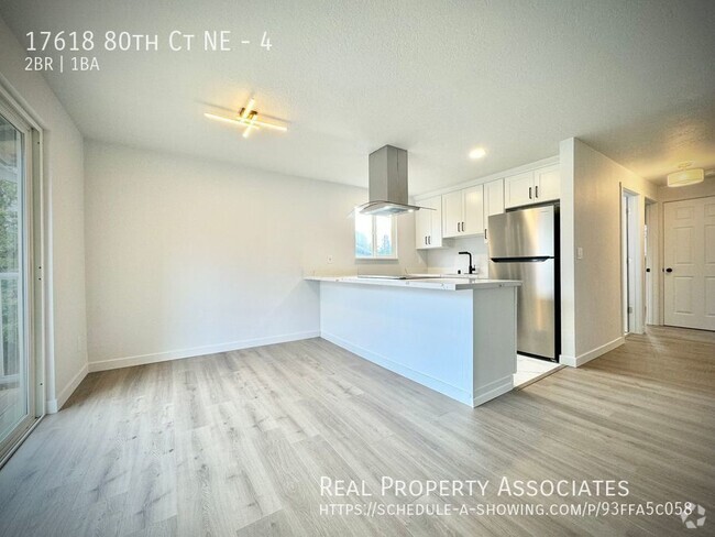 Building Photo - Gorgeous 2 Bed, 1 Bath Apartment – Fully R... Unit 4