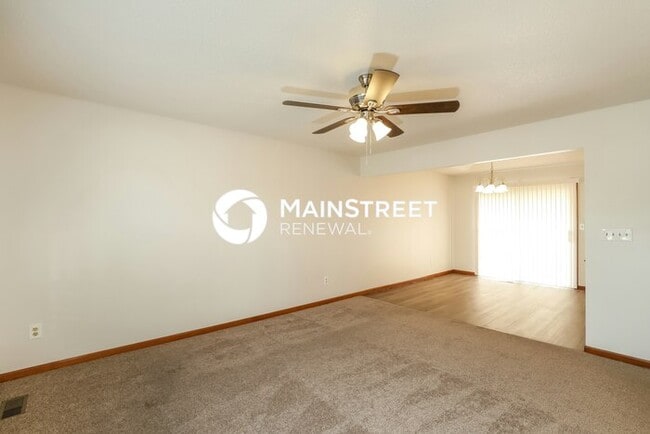 3 Bedroom Pet-Friendly Home in Pleasant Valley, MO with Main Street Renewal