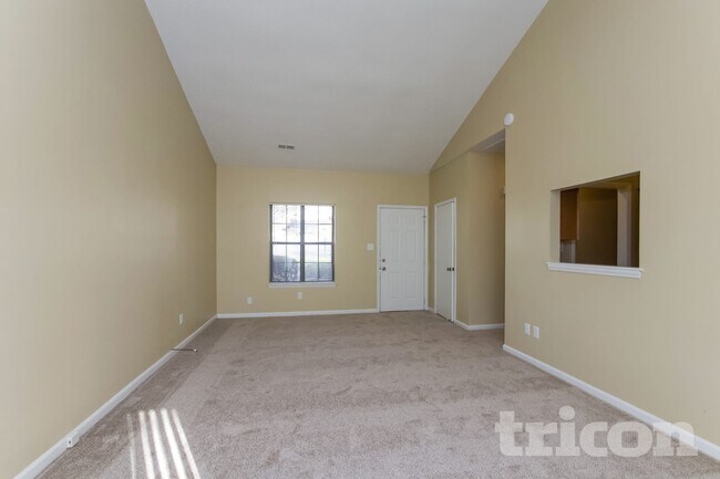 Photo - 8608 Quarry Rd