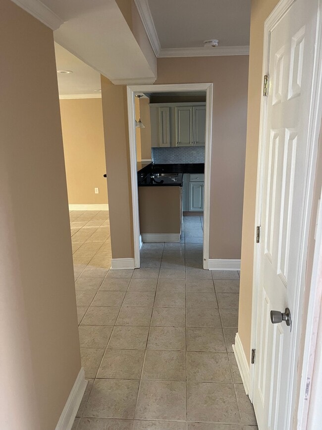 Photo - 5560 Maple Ridge Dr