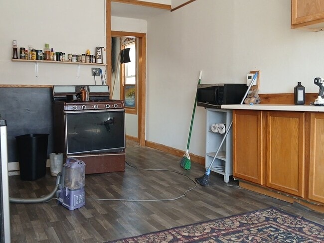 Photo - 112 E Maywood Ave