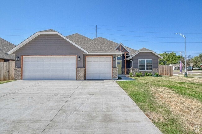 Building Photo - Beautiful Home in Summit Lakes!