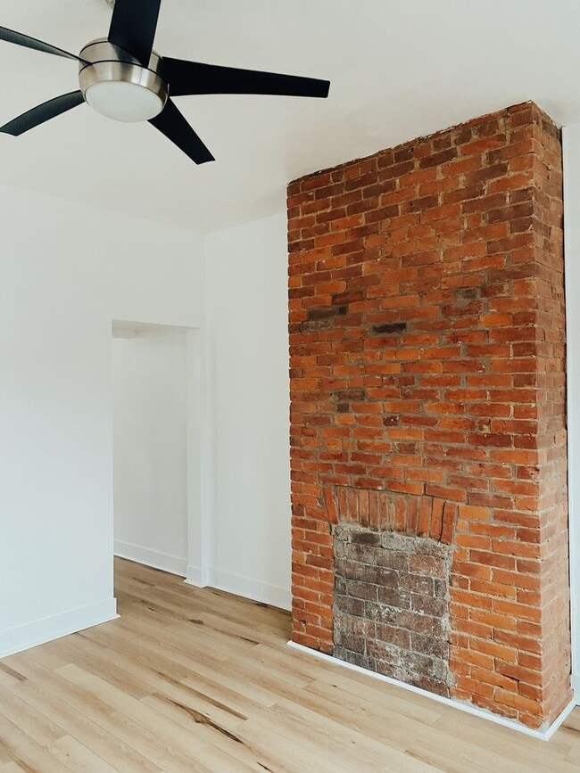 Photo - NEWLY RENOVATED 2 BEDROOM IN THE HEART OF BLOOMFIELD!