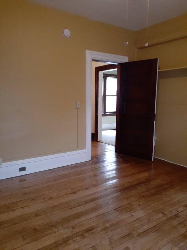 Photo - 505 8th Ave SE Unidad #1