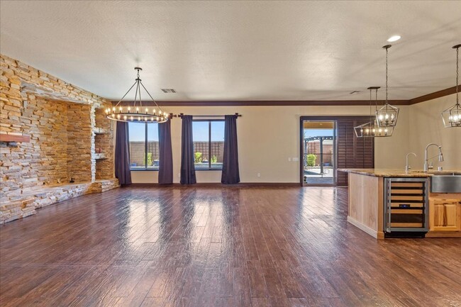 Photo - Exquisite Guard-Gated 3bd Luxury Home with Private Pool