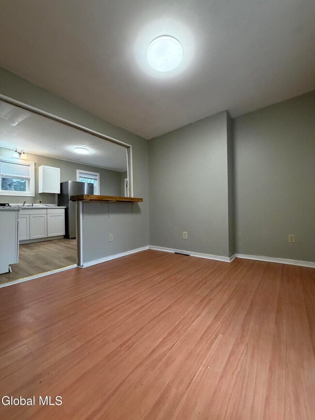 Photo - 20 Baldwin Ave Unit 1