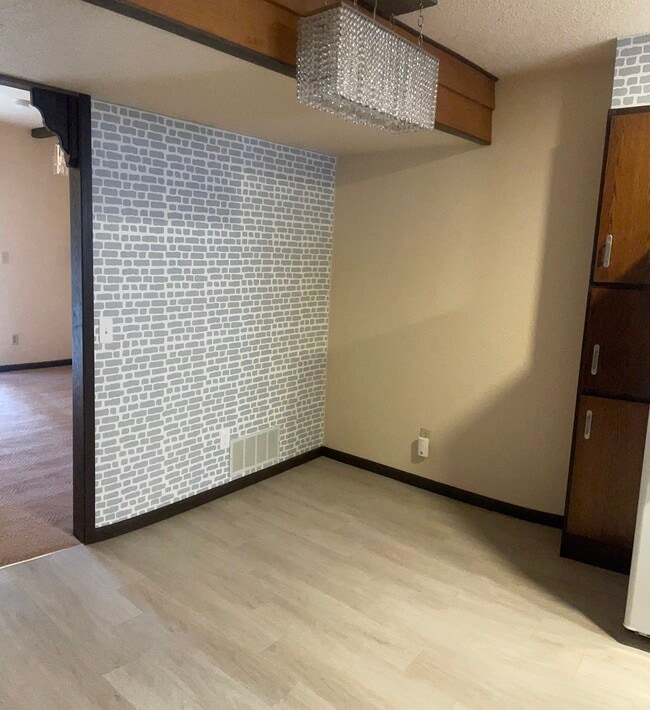 Photo - 1420 W South Park Ave