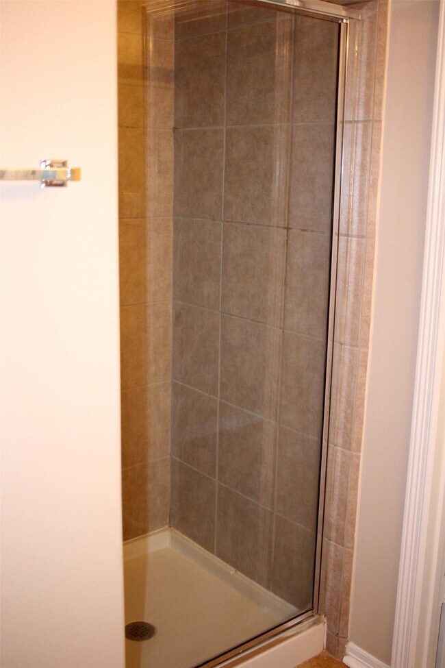 Photo - 919 Sterling Creek Cir