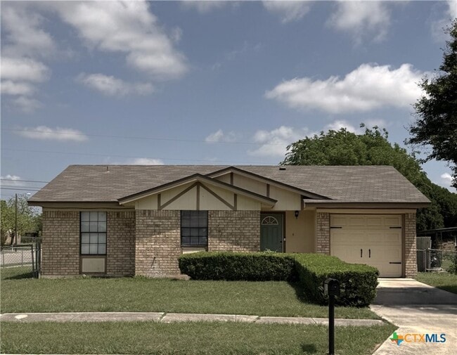 Photo - 3901 Pilgram Dr House