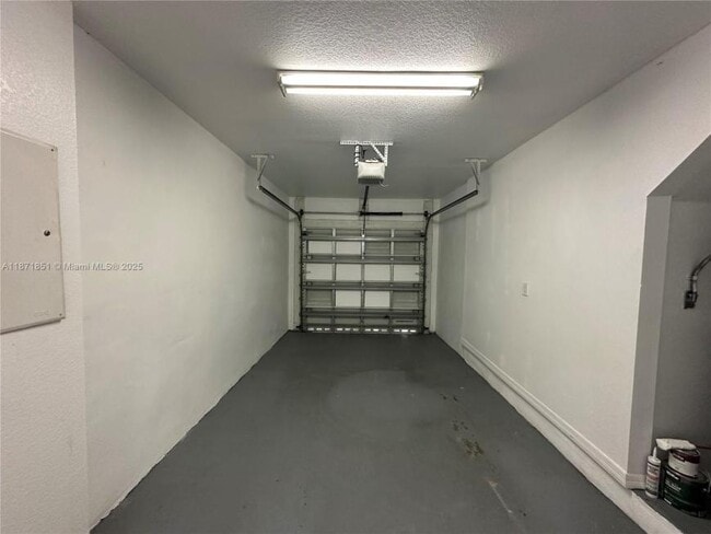 Photo - 3 bedroom in Hallandale FL 33009