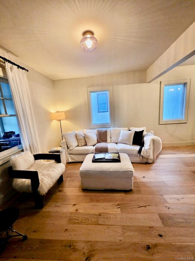 Photo - 18 Webster Ave