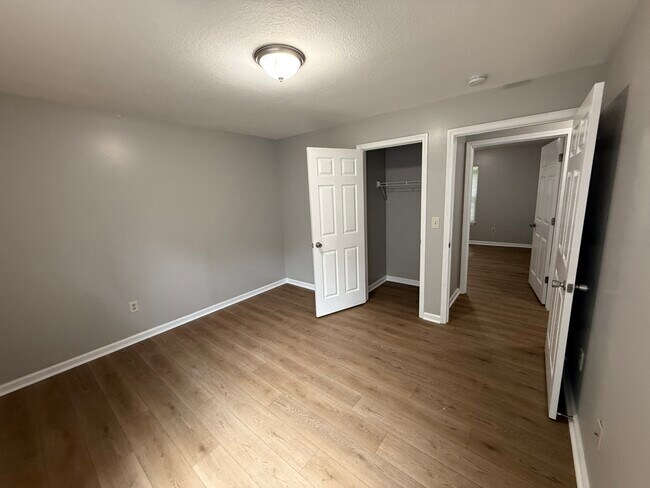800 Lullwater Rd Unit 800