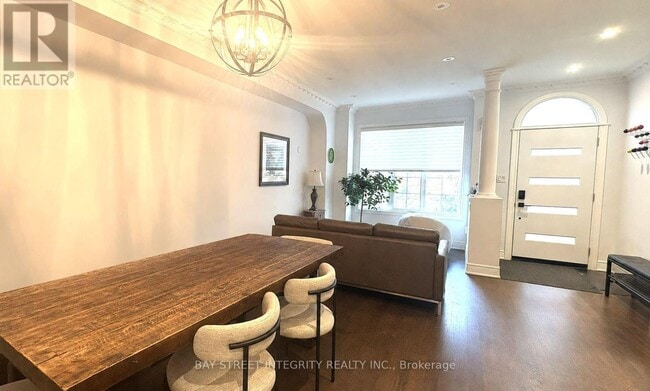 Photo - UPPER 162 CLAREMONT STREET