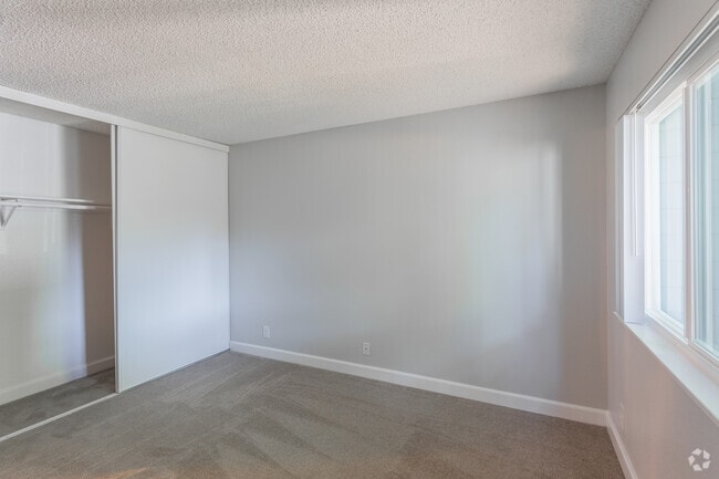 1BR,1BA