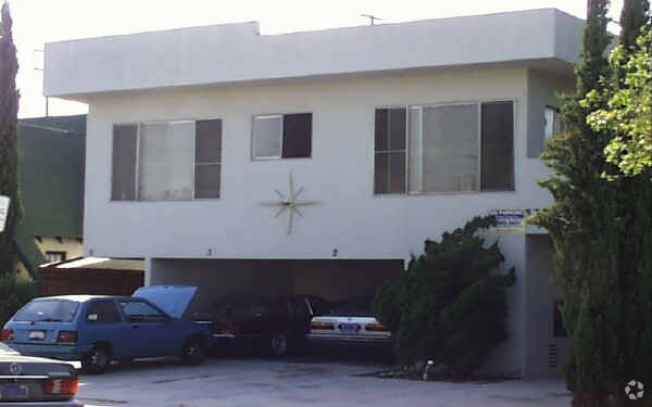 Greenfield Manor - Greenfield Manor Apartments