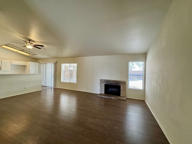 10624 Palmyra St
